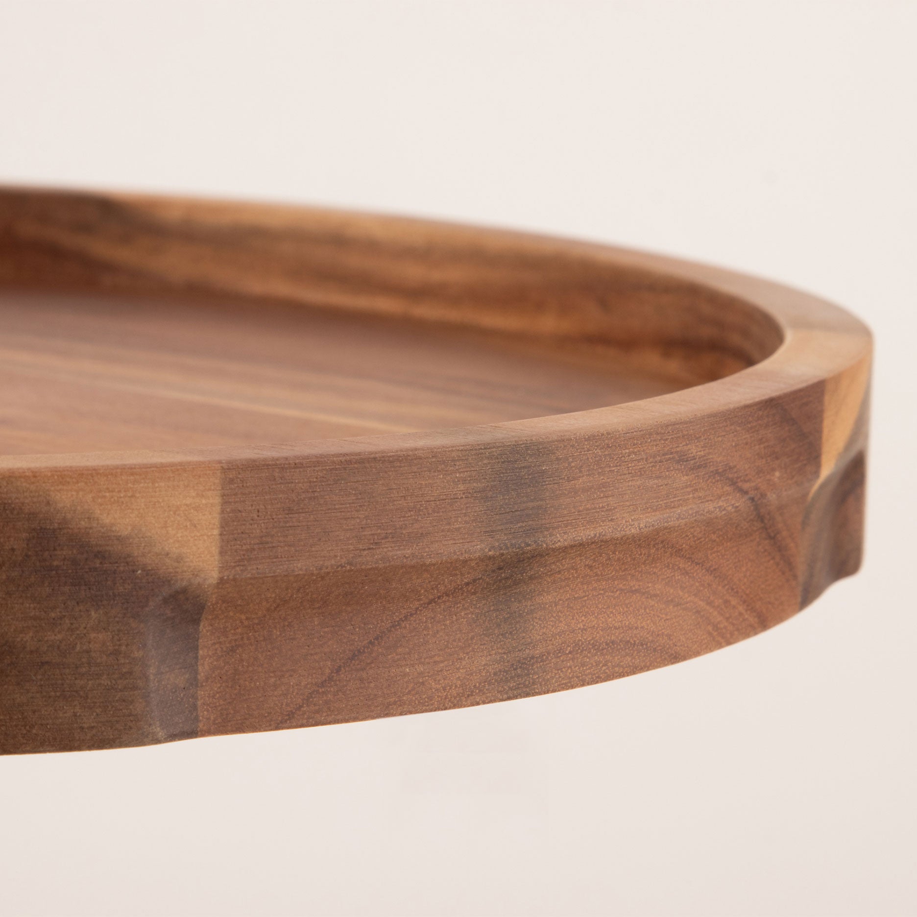 Auri akacie bakke rund